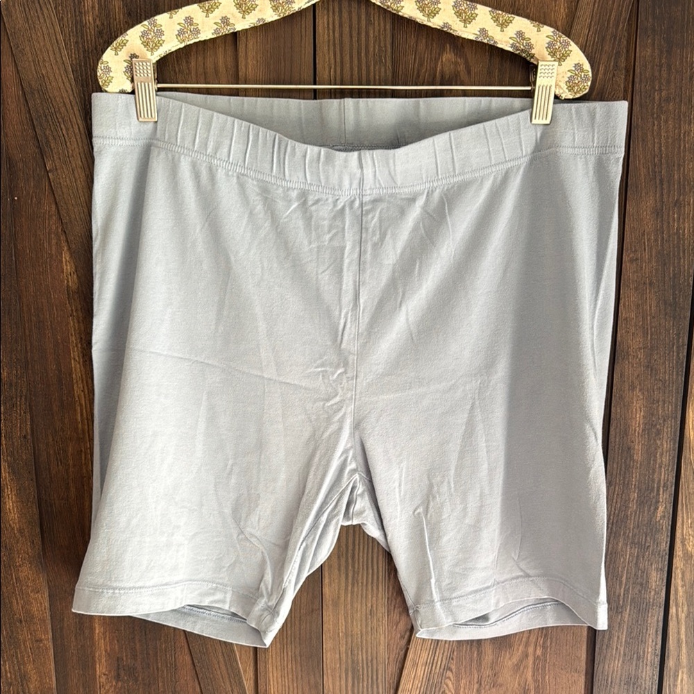 Old Navy Women’s 2x Light Blue Bike Shorts